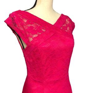 NIKIBIKI Pink V-neck Lace Dress Sz M